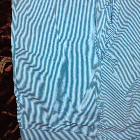 Donna Ricco Light Blue Striped Women's Bermuda Shorts - Picture 9 of 9
